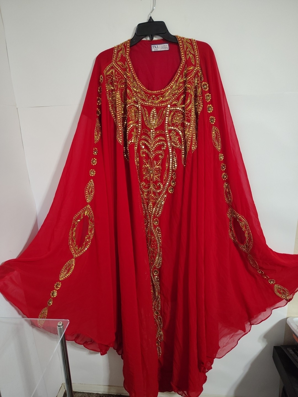 Embellished Red Kaftan Dress with Gold Beading 5xl. -k